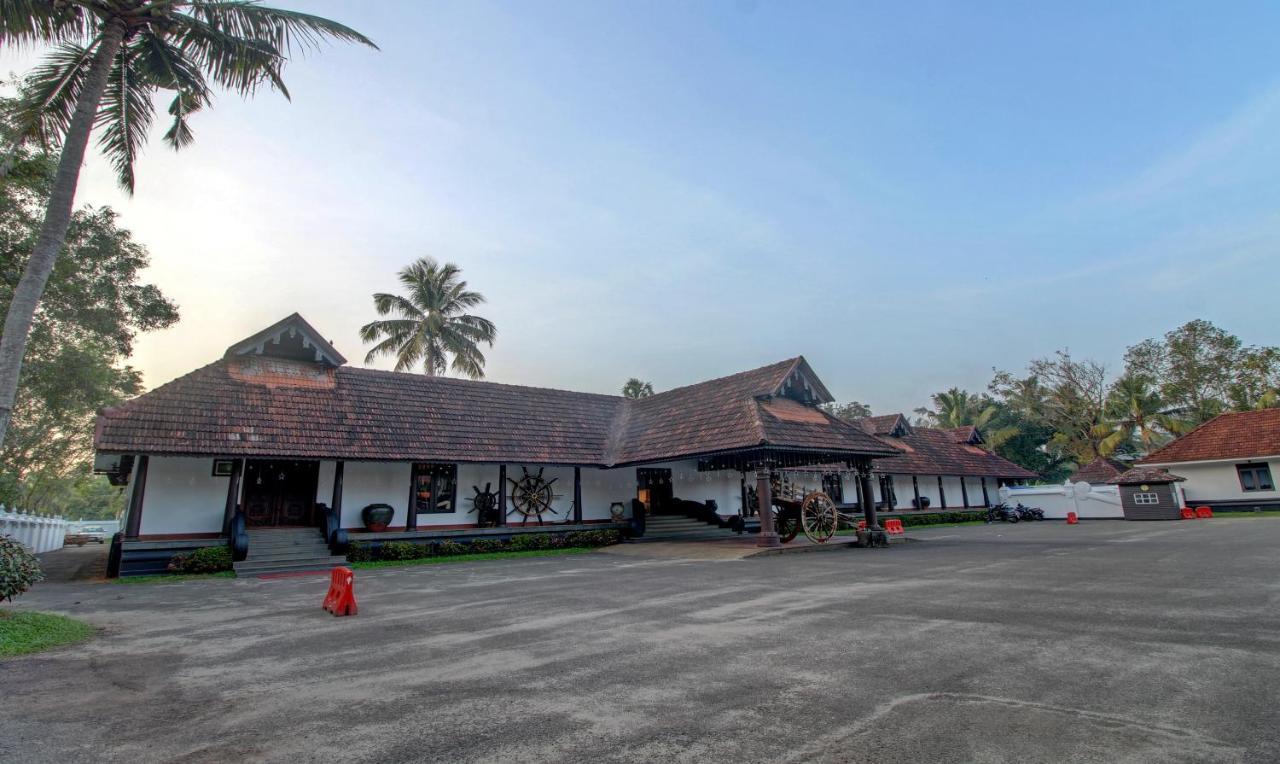 Treebo Premium Travancore Palace Cherthala Alappuzha Luaran gambar