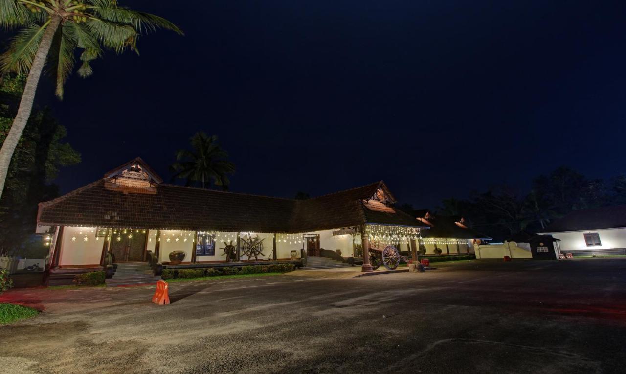 Treebo Premium Travancore Palace Cherthala Alappuzha Luaran gambar