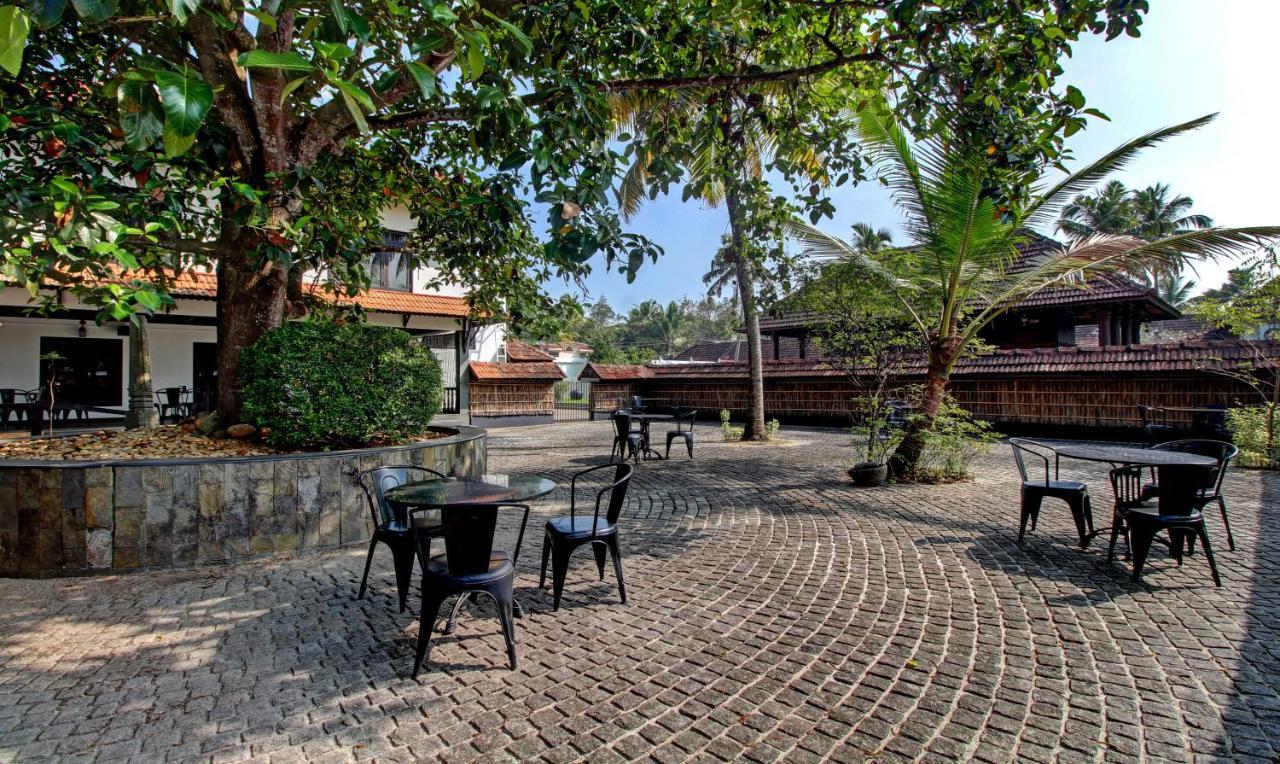 Treebo Premium Travancore Palace Cherthala Alappuzha Luaran gambar