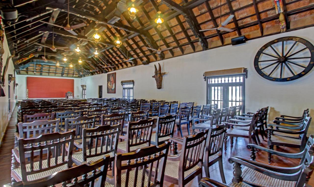 Treebo Premium Travancore Palace Cherthala Alappuzha Luaran gambar