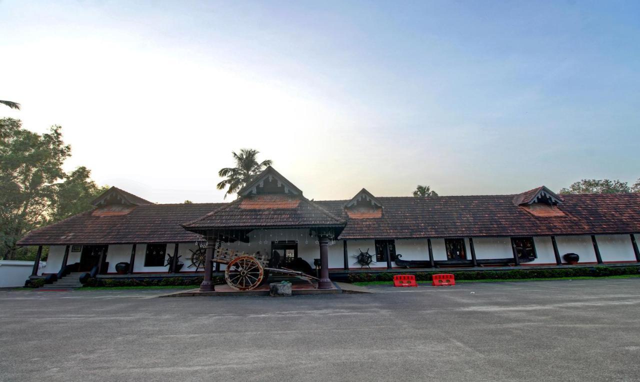Treebo Premium Travancore Palace Cherthala Alappuzha Luaran gambar