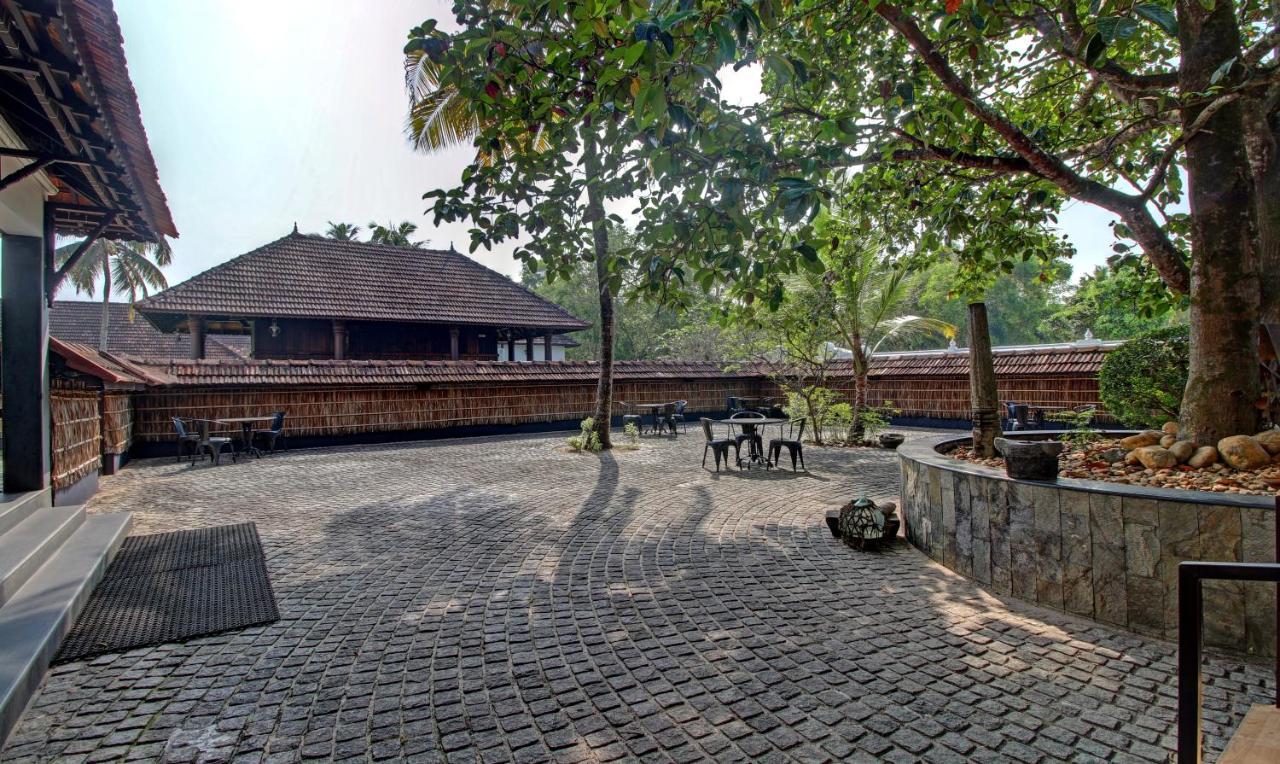 Treebo Premium Travancore Palace Cherthala Alappuzha Luaran gambar