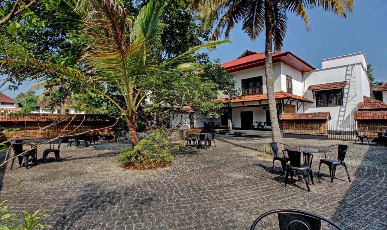 Treebo Premium Travancore Palace Cherthala Alappuzha Luaran gambar