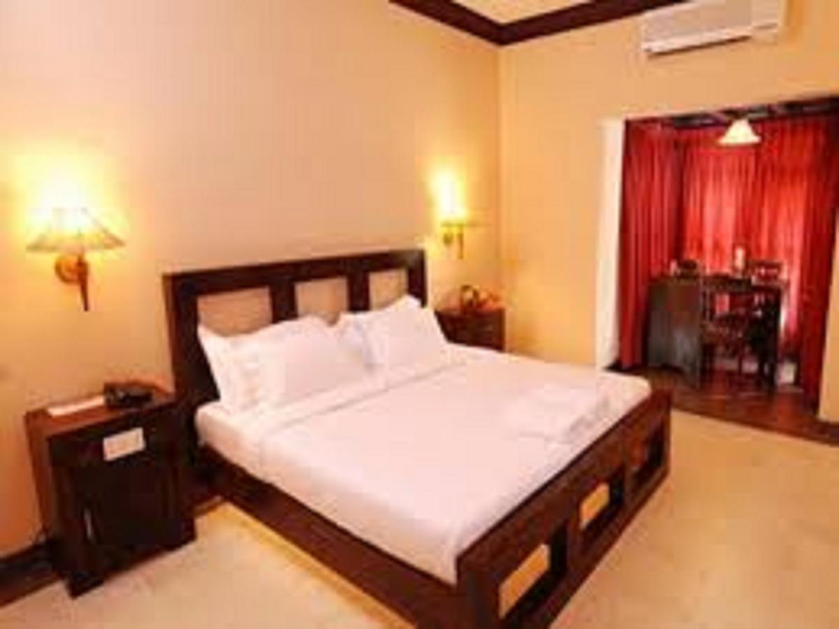 Treebo Premium Travancore Palace Cherthala Alappuzha Luaran gambar